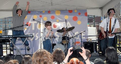 Harry and the Potters featuring special guest, and Philadelphia native, 8-year-old Darius Wilkins of the Hungarian Horntails at the 2007 Philadelphia Book Festival